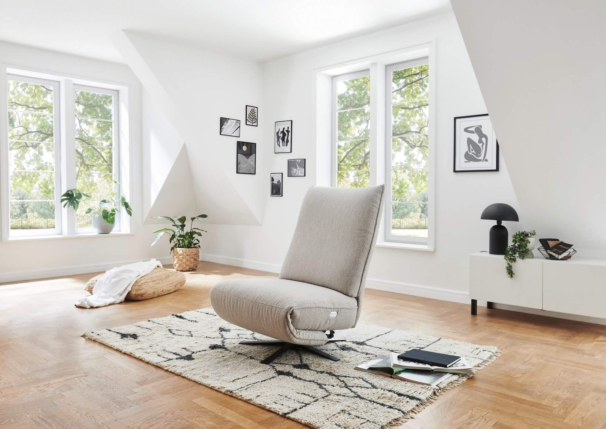 Relaxliege in Stoff beige