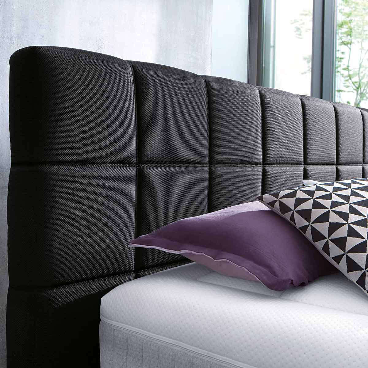 Boxspringbett 180xm200 cm inkl. Bodenbeleuchtung