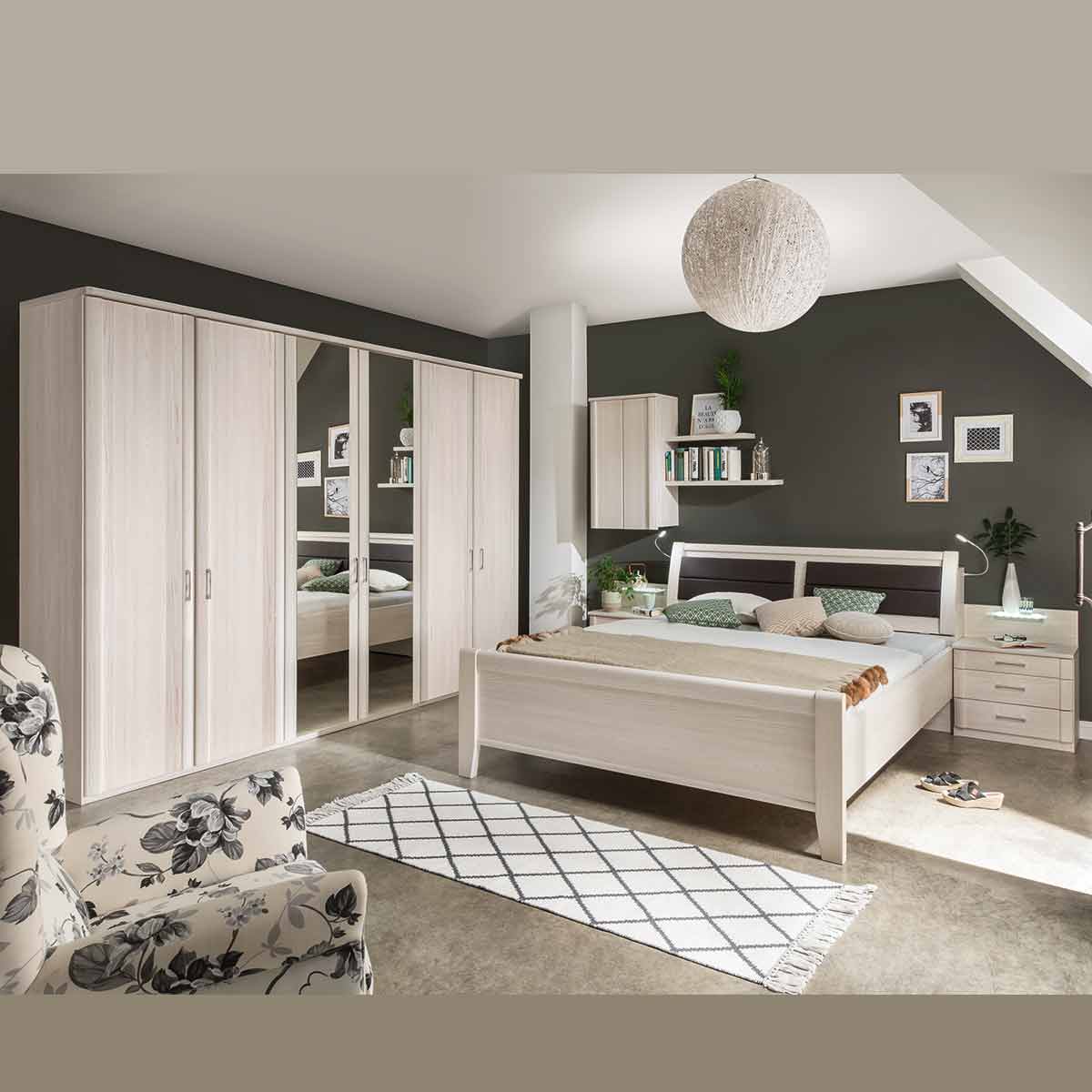 Komfortbett mit Holz-Kopfteil in Polar-Lärche-NB