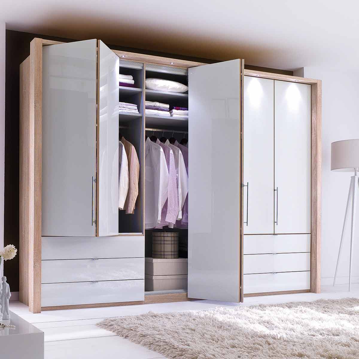 Drehtürenschrank 6-türig in Eiche-sägerau / Glas weiß
